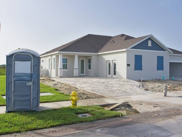 Portable bathroom rental in Clinton, OK